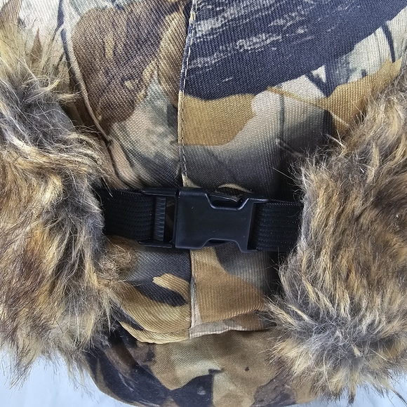 Camo faux fur bomber insulated hat with bill - Picture 6 of 9